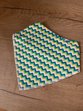 Load image into Gallery viewer, Bandana bibs - 24 styles!!