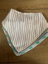 Load image into Gallery viewer, Bandana bibs - 24 styles!!