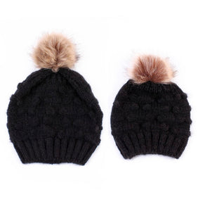 Set of two Mummy and me beanies - 5 different colours