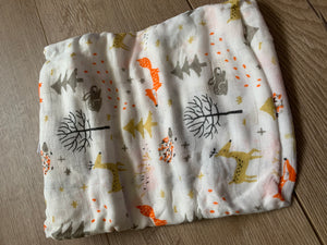 Light weight newborn baby Muslin wraps / blankets - 16 patterns