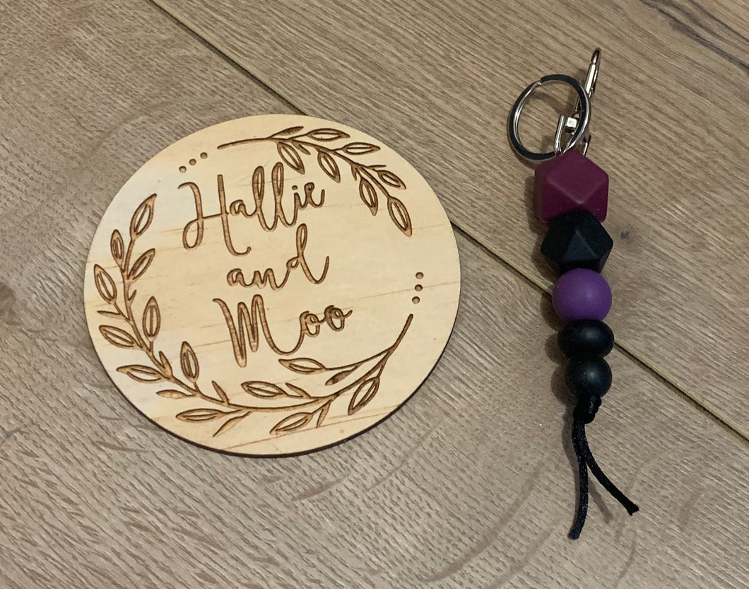 Silicon bead keyring - black, purple and maroon.