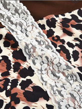 Load image into Gallery viewer, Mummy / ladies long sleeve breast feeding friendly top
