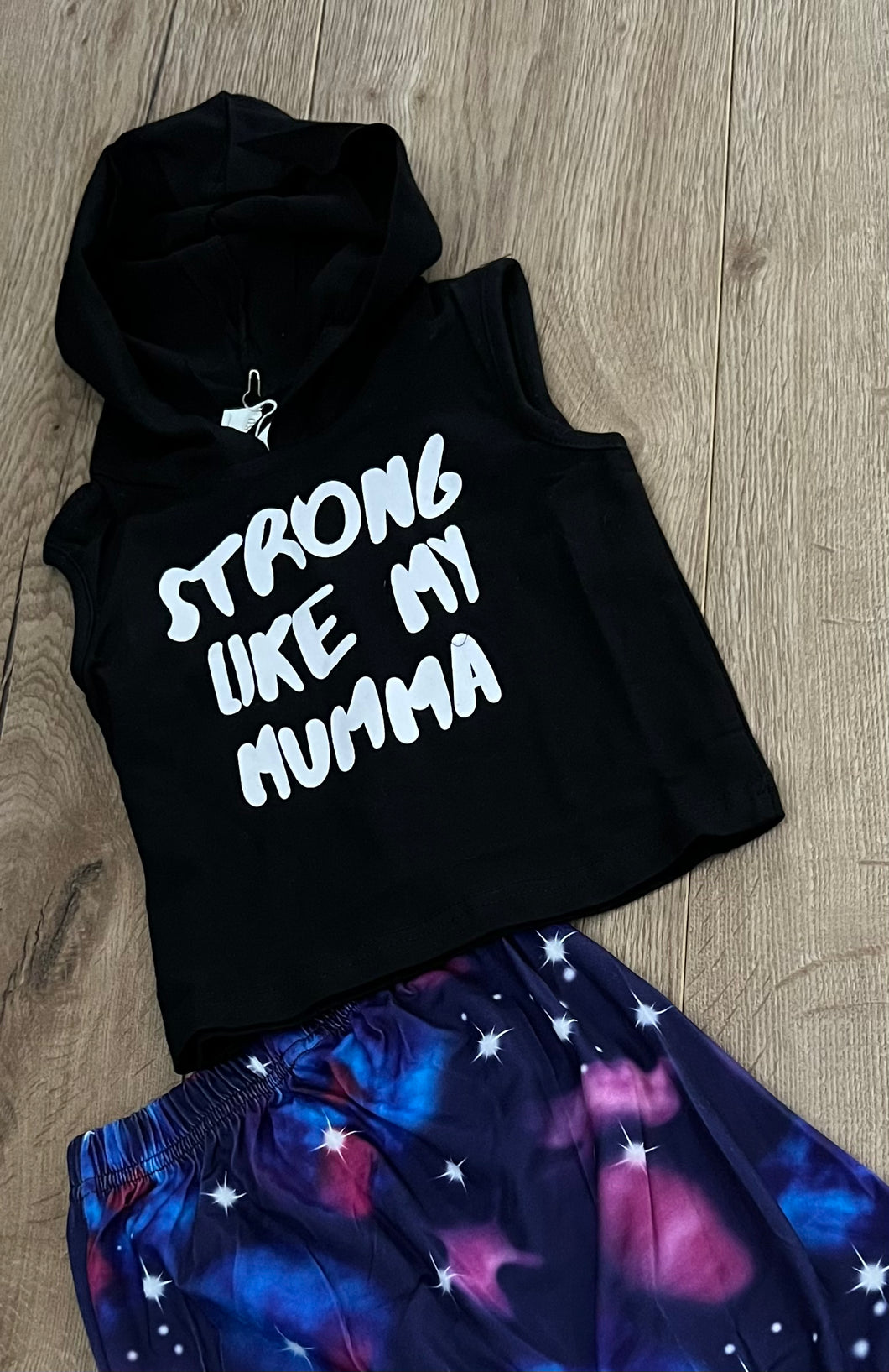 Stong like mumma set size 12 months - last one!!