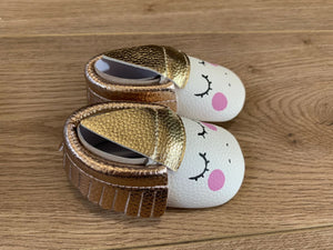 Girls soft sole unicorn shoes; gold