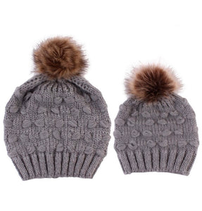 Set of two Mummy and me beanies - 5 different colours